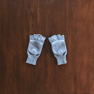 FREE Cute Grey Cotton Fingerless Gloves